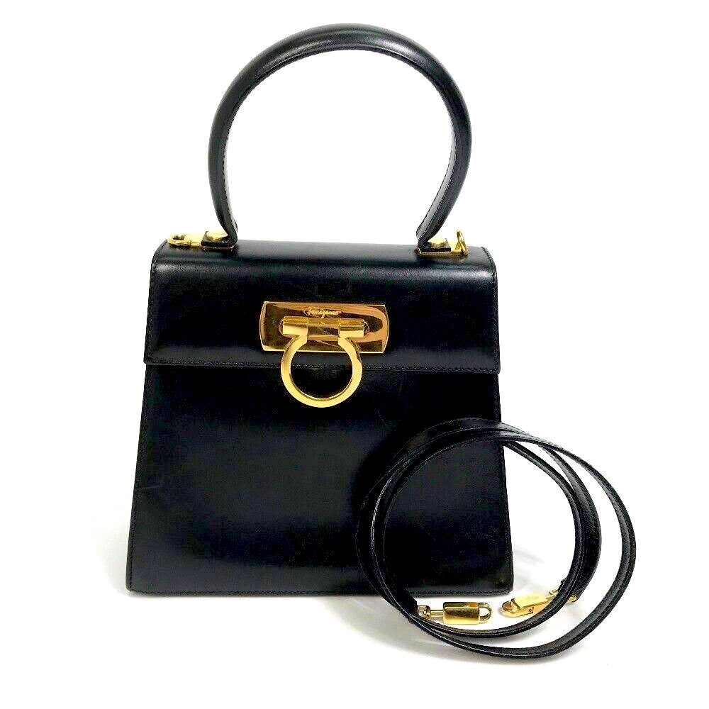 Salvatore Ferragamo Gancini shoulder bag Leather black solid E210536